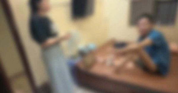 Nhắn tin nhờ công an phường, người phụ nữ tìm được cha sau 30 năm thất lạc