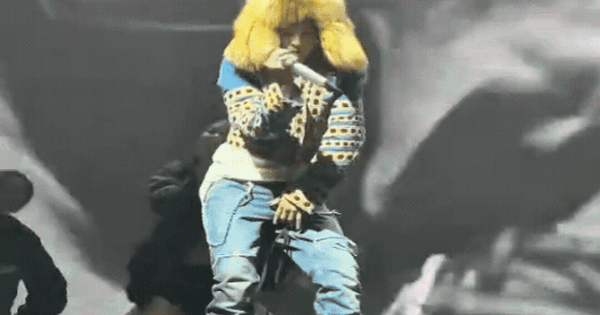 G-DRAGON đánh rơi 210 tỷ trên sân khấu Coachella