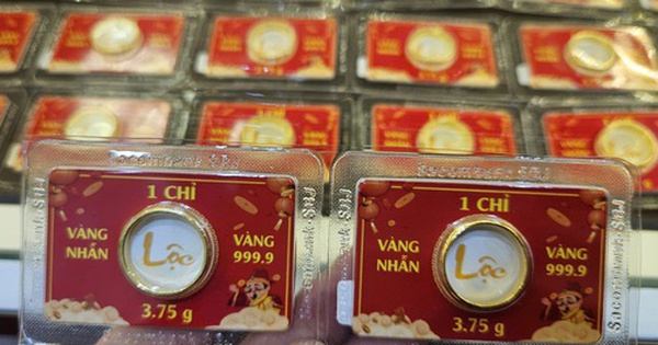 Giá vàng hôm nay 20-4: Giảm mạnh ngay khi mở cửa tuần mới