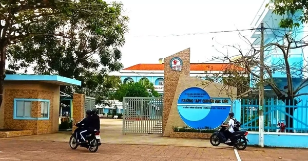 Vụ thầy giáo được minh oan sau 9 năm: Phê bình 5 nguyên lãnh đạo sở