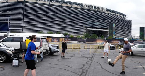 Giá vé giao thông tại World Cup 2026 gây tranh cãi