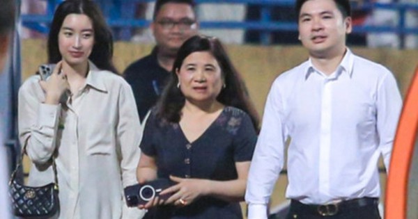 Động thái lạ của Đỗ Mỹ Linh trong sinh nhật mẹ chồng