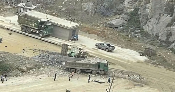 Hai xe ben va chạm trong mỏ đá tại Ninh Bình, 2 tài xế tử vong