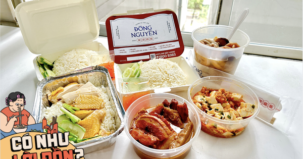 Quán cơm gà hơn 80 năm tuổi, ngon cỡ nào mà được Jun Phạm tâm đắc