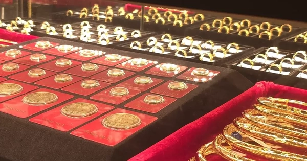 Giá vàng tiếp tục giảm