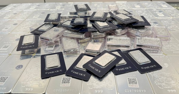 Giá bạc lại mất mốc 80 triệu đồng/kg