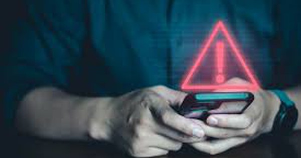 Cảnh báo: Điện thoại xuất hiện 3 dấu hiệu này, rất có thể bạn đã bị theo dõi, nhiều người vô tình bỏ qua và phải trả giá đắt