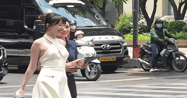Mỹ nữ băng qua đường khiến cả con phố bừng sáng: Từ thần thái đến style đều cuốn dã man