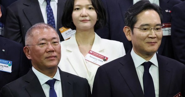 Tháp tùng Tổng thống Lee Jae Myung, chủ tịch “tứ đại chaebol” Hàn Quốc vừa tới Việt Nam là những ai?