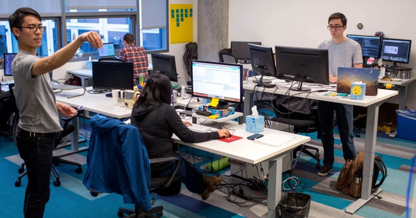 Gần 9.000 nhân viên tại một tập đoàn công nghệ vừa bị 'mời' nghỉ hưu sớm, có người đã gắn bó hàng thập kỷ cũng trong diện tinh giản