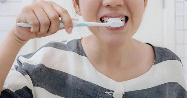 Lời khuyên cho các gia đình đang đánh răng bằng bàn chải điện