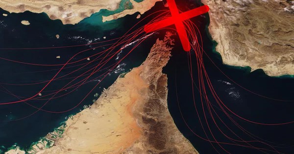 Nguy cơ tê liệt kéo dài trên eo biển Hormuz
