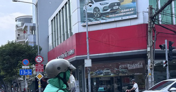 Đi một chuyến xe công nghệ, người dùng phải trả bao nhiêu loại phí?