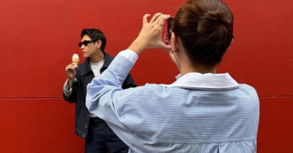 Khui cả lố ảnh hẹn hò của cặp diễn viên - người mẫu Vbiz