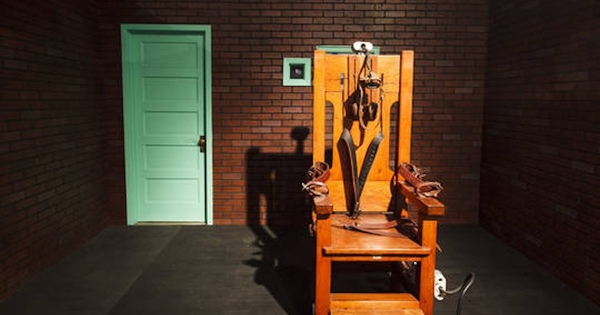 Mỹ khôi phục xử tử bằng khí độc, ghế điện và xử bắn