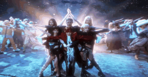 Sự hết thời của 5 mỹ nhân bị ghét nhất showbiz: Ra nhạc tàng hình, vì 1 lần hát dở mà hết thời