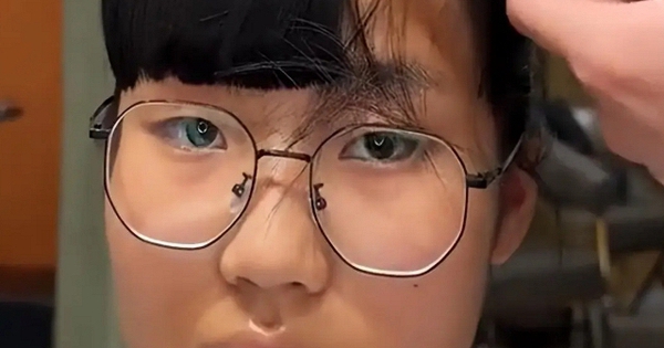 Bức ảnh khiến ai xem cũng ngán ngẩm: Năm 2026 rồi mà vẫn dạy con như thời... 