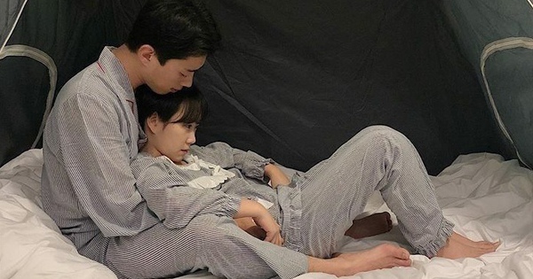 Một phụ nữ 32 tuổi luôn đau dữ dội mỗi khi ân ái với chồng, đến bệnh viện bác sĩ mắng: 