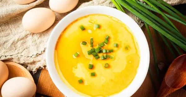 Ăn trứng hấp, cả gia đình nhập viện cấp cứu, bác sĩ cảnh báo: Ăn trứng sai cách, nguy cơ còn đáng sợ hơn