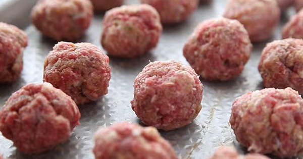 Nhiều người KHÔNG hề biết: Thịt lợn có 4 đặc điểm này rẻ mấy cũng đừng dại mà mua về nhà!