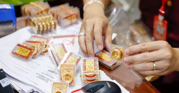 Giá vàng Việt Nam 'vênh' thế giới 16 triệu đồng/lượng