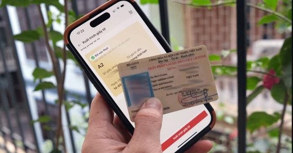 Đã có VNeID nhưng vẫn bị phạt nếu không mang GPLX bản cứng khi ra đường trong trường hợp sau