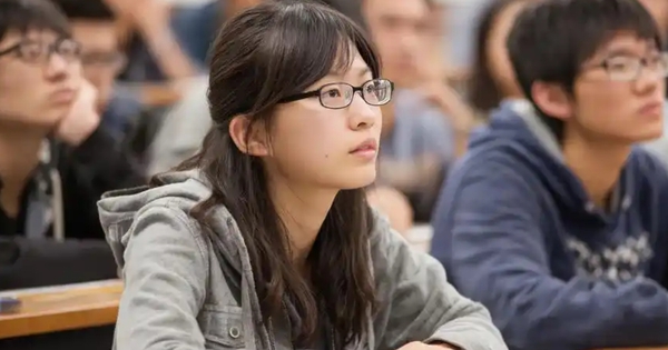 Nỗi kinh hoàng đang bao trùm các cử nhân phiên dịch tại Trung Quốc: Mất việc vì AI phát triển thần tốc, giờ biết tiếng thôi là chưa đủ!