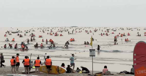 Đà Nẵng đang đông như thế nào, chỉ cần xem clip này là đủ!