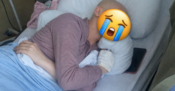 Cô gái 22 tuổi nhận 