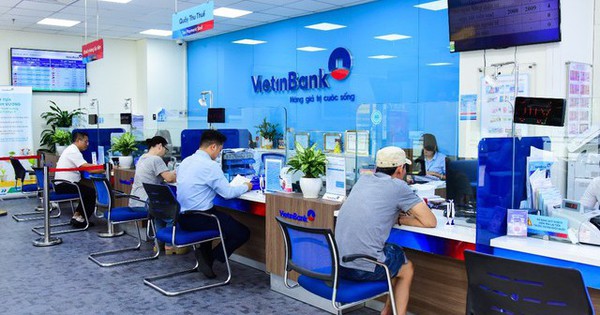 Lãi suất ngân hàng VietinBank mới nhất tháng 4/2026: Sau đợt tăng mạnh, mức cao nhất là bao nhiêu?