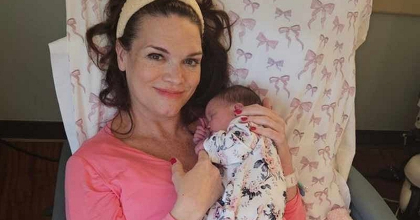 9 năm sau ngày chồng mất, bác sĩ nói cơ hội gần như bằng 0, nhưng tôi vẫn sinh con từ "một thứ" mà chồng để lại