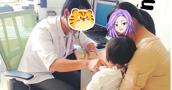 Bé gái 4 tuổi nuốt nhầm gói hút ẩm, mẹ cho uống ngay 1 loại nước khiến bác sĩ cũng phải khen: 