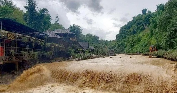 Bắc Bộ mưa lớn cục bộ, cảnh báo nguy cơ cao xảy ra lũ quét và sạt lở