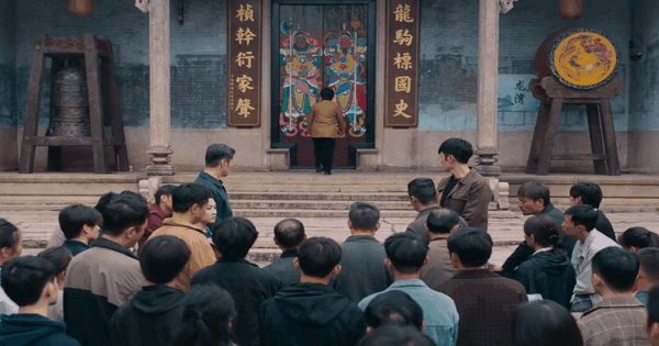 Phim Trung Quốc hết mấy tháng trời mà dân tình vẫn đua nhau xem: Nam chính đẹp không lối thoát, ai cũng nên thử 1 lần