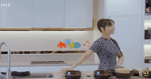 Bên trong tổ ấm của Miu Lê: Căn bếp hiện đại, thiết kế tủ kịch trần cùng dàn đồ gia dụng không thiếu món nào