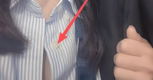 Dự lễ trưởng thành của con trai, một phụ huynh lớp 12 gây tranh cãi vì trang phục: Lúc cần kín đáo, vì sao lại hở?