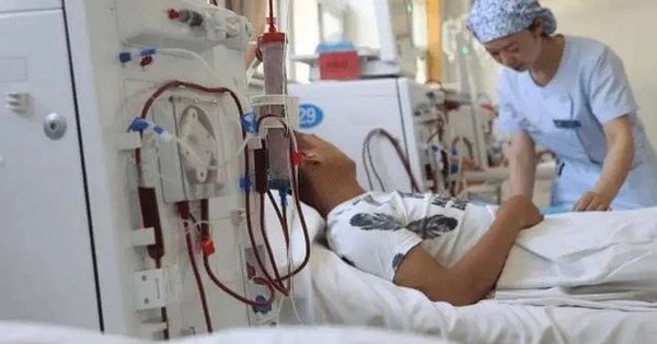 Nam thanh niên 35 tuổi suy thận vì kiểu ăn giới trẻ 