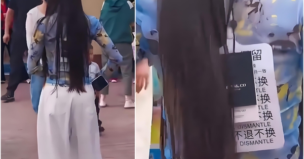 Người mẹ này nghĩ gì khi làm vậy ở cổng trường của con?