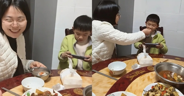 Con học lớp 3 vẫn ngồi chơi game để mẹ đút cơm: Mẹ yêu con kiểu này thì quá 