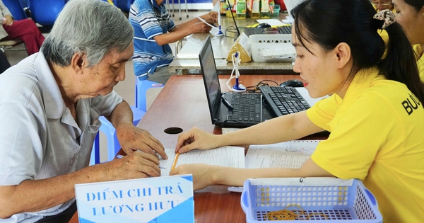Tăng 8% lương hưu và trợ cấp từ 1/7