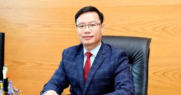 Chân dung tân Giám đốc ĐH Kinh tế Quốc dân: 