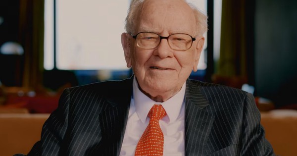 Một đại gia chi hơn 237 tỷ đồng để ăn trưa với tỷ phú Warren Buffett