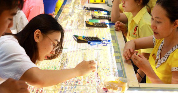 Lời khuyên quan trọng cho người sắp mua vàng