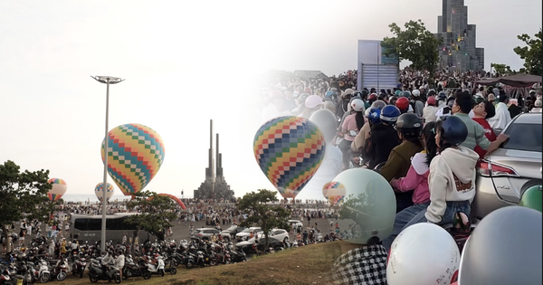 Đến thánh địa chữa lành Phú Yên cũng đông nghịt, tầm này chỉ lên công ty mới không có ai!