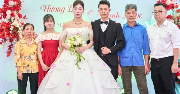 Con dâu đi bước nữa, bố mẹ chồng cũ tổ chức đàng hoàng ở Phú Thọ, vừa tiếp khách vừa chảy nước mắt