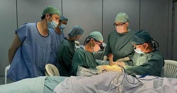 Cấp cứu người đàn ông bị tai nạn giao thông rớt tinh hoàn