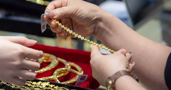 Giá vàng hôm nay (22/5): Quay đầu giảm mạnh