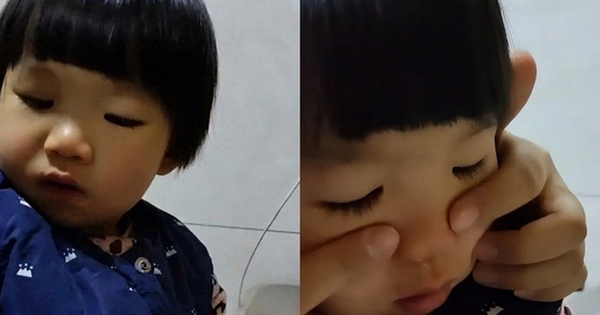 Vừa quay lưng đi, người mẹ hoảng hốt nghe tiếng con gái 2 tuổi khóc thét, cảnh tượng sau đó còn đáng lo hơn