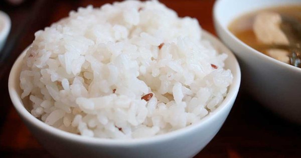 Vẫn ăn cơm trắng, người đàn ông giảm đường huyết, 10 kg trong 4 tháng nhờ 3 thay đổi đơn giản