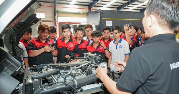 Nhiều ngành học mà AI không thể thay thế